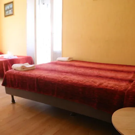 酒店 Restaurant Le Parisien 卢德