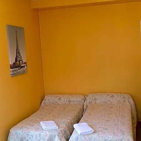 Отель Restaurant Le Parisien