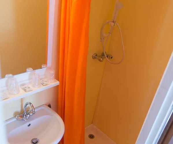 Hotel Restaurant Le Parisien 3*