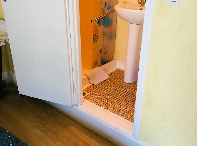 Готель Restaurant Le Parisien 3*